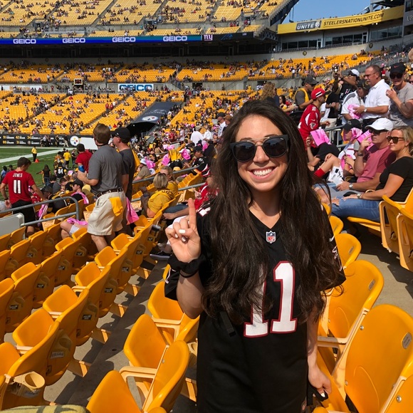 Meet your Posher, Sydney - Picture 2 of 3